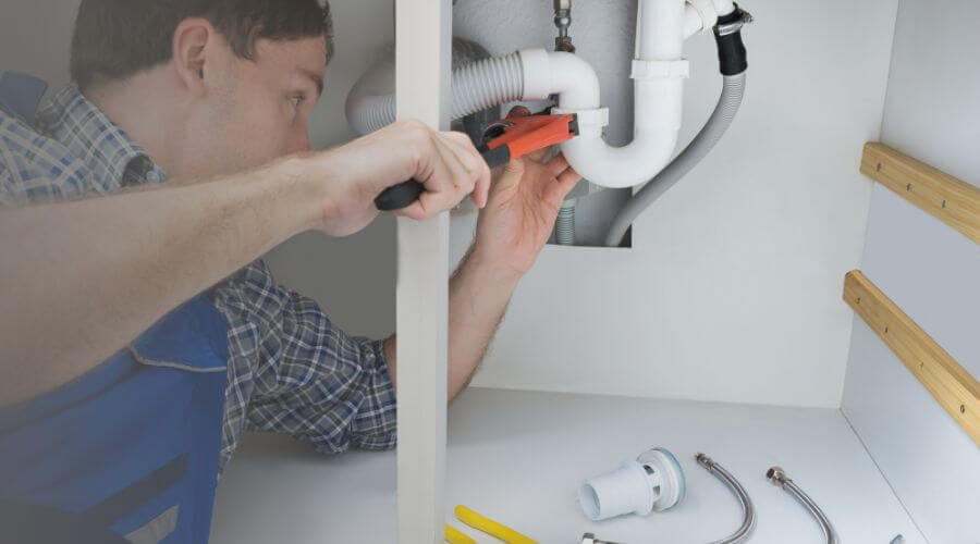 Professional Tankless Water Heater Installation in Inwood, IA